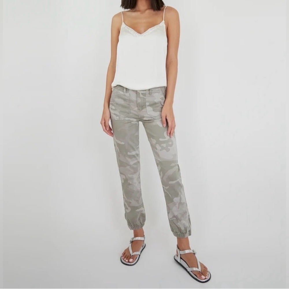 PAIGE Camo Jean Joggers Size 26 Utility Ankle Zip Pants Neutral Camouflage - Picture 3 of 9
